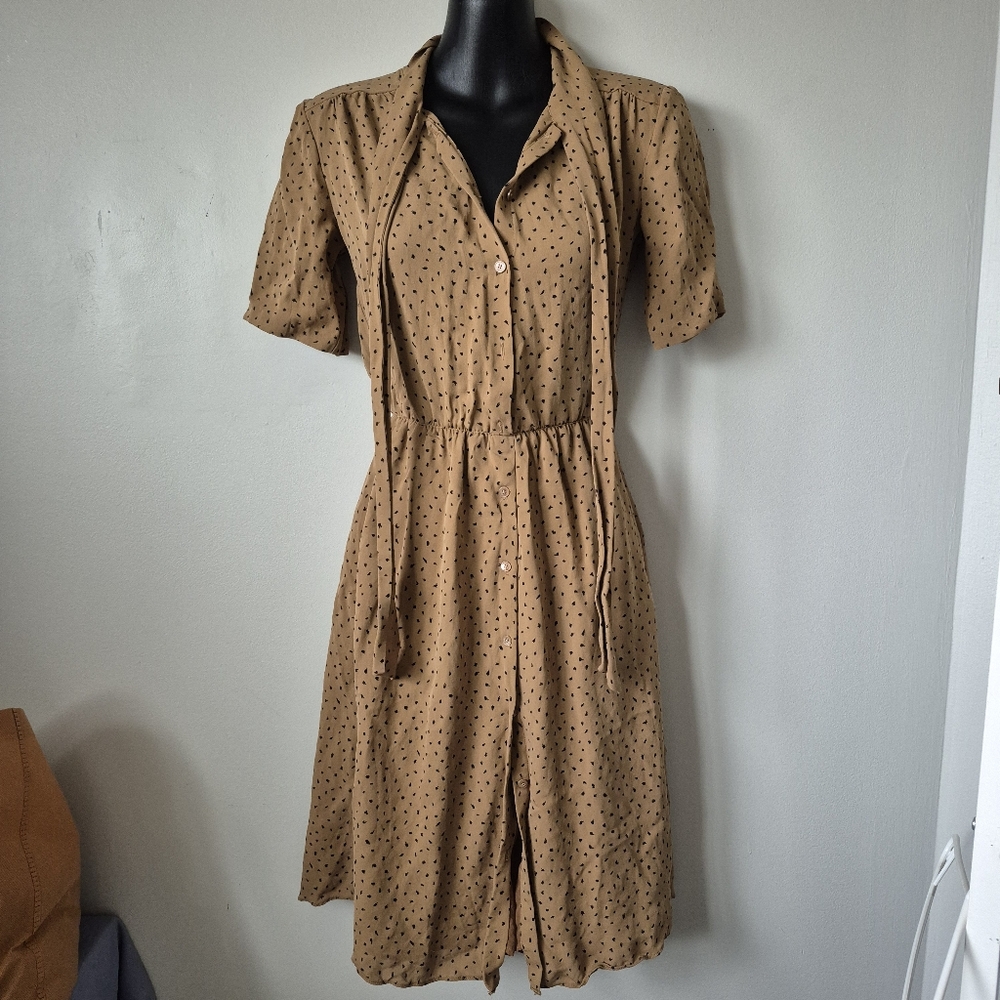 100% silk Aritzia Talula Babaton patterned short sleeve dress